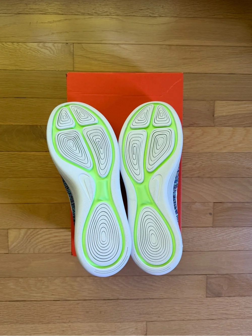 NIB Nike Lunarepic Low Flyknit running shoes
